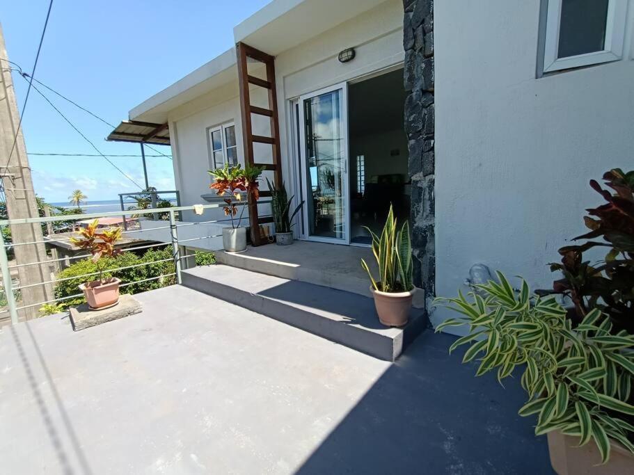 Surf House Holidays Ruisseau Creole Exterior photo